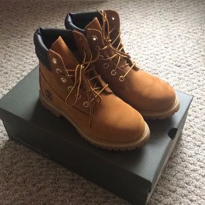 Women's 6 Inch Wheat Waterproof Double Collar boot